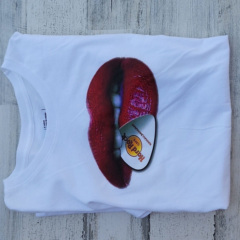NWT HARD ROCK "BITE ME" T-SHIRT NASSAU, BAHAMAS - Picture 7 of 9